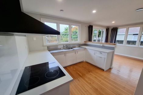 Photo of property in 1/9 Tarahua Road, Vogeltown, New Plymouth, 4310