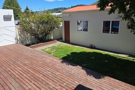 Photo of property in 64 Athlone Crescent, Avalon, Lower Hutt, 5011
