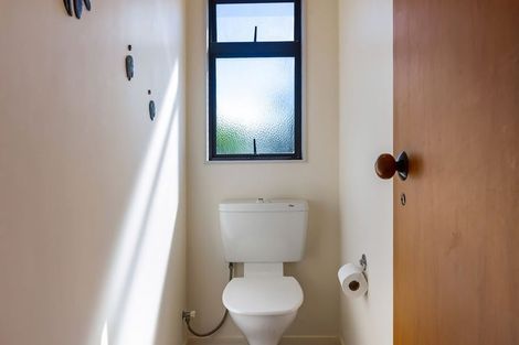 Photo of property in 5 Seaview Road, Cable Bay, 0420