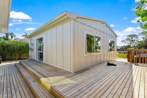 Photo of property in 851 Whangaparaoa Road, Manly, Whangaparaoa, 0930