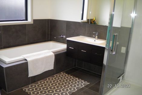 Photo of property in 2 Harrison Close, Cambridge, 3434