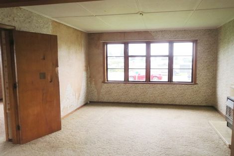 Photo of property in 11 Mckenzie Street, Levin, 5510