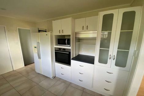 Photo of property in 29 Ayton Drive, Totara Vale, Auckland, 0629