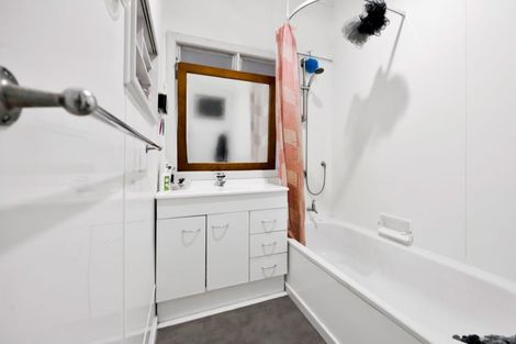 Photo of property in 180 Tasman Street, Opunake, 4616