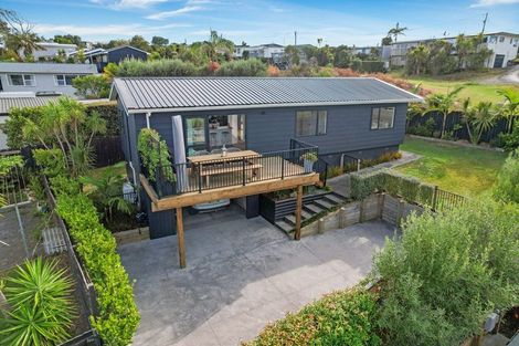 Photo of property in 85b Rosario Crescent, Red Beach, 0932