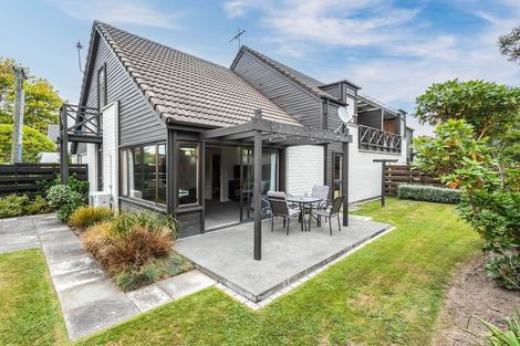 Photo of property in 35 Garden Road, Merivale, Christchurch, 8014