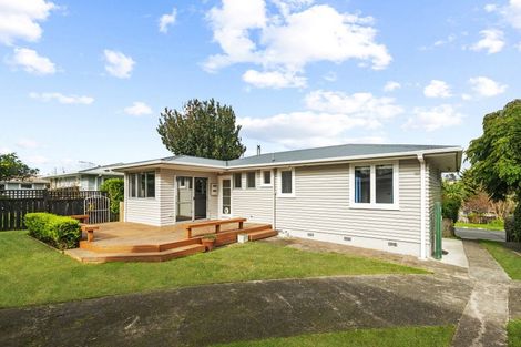 Photo of property in 60 Kingswood Road, Brookfield, Tauranga, 3110