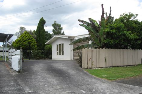Photo of property in 2/2 Tainui Terrace, Mangere Bridge, Auckland, 2022