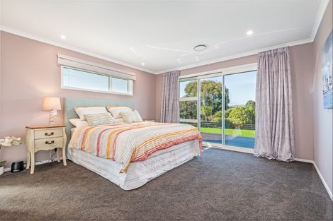 Photo of property in 61 Hartwell Drive, Kelvin Grove, Palmerston North, 4470
