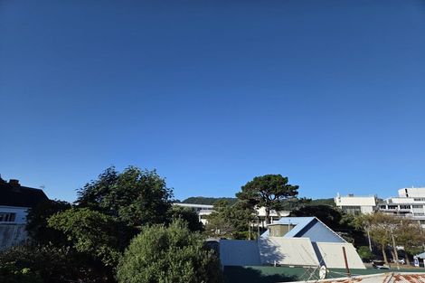 Photo of property in 14 Rolleston Street, Mount Cook, Wellington, 6021