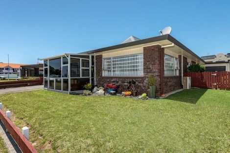 Photo of property in 10 Pacific Avenue, Mount Maunganui, 3116