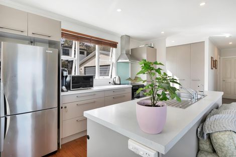 Photo of property in 622 East Coast Road, Pinehill, Auckland, 0630