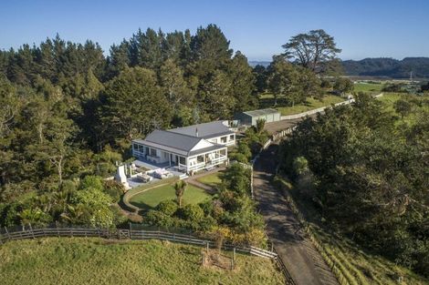 Photo of property in 167 Anderson Road, Helensville, 0875