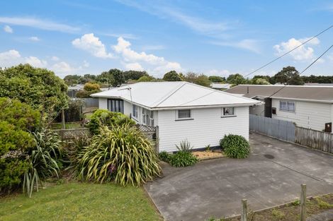 Photo of property in 3 Iredale Road, Hawera, 4610