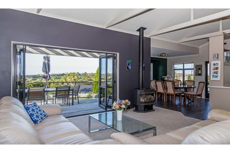Photo of property in 19 Javelin Close, Gulf Harbour, Whangaparaoa, 0930