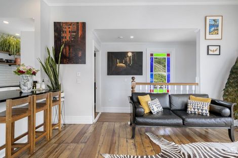 Photo of property in 11 Hay Street, Oriental Bay, Wellington, 6011