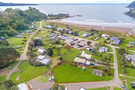 Photo of property in 10 Bolton Place, Hicks Bay, Tikitiki, 4087
