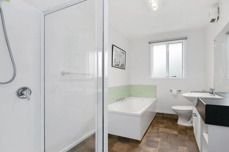 Photo of property in 40 Weir Street, Green Island, Dunedin, 9018