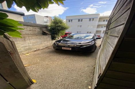 Photo of property in 5a Austin Street, Mount Victoria, Wellington, 6011