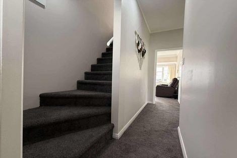 Photo of property in 353 Waiwhetu Road, Fairfield, Lower Hutt, 5011