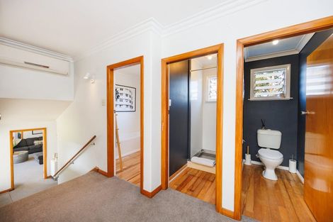 Photo of property in 11 Squires Place, Awapuni, Palmerston North, 4412