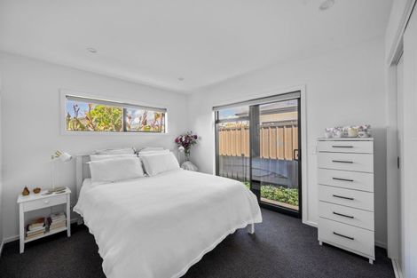 Photo of property in 49 Calder Way, Seaward Bush, 9871