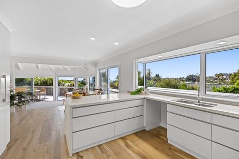 Photo of property in 70 Bay Vista Drive, Red Beach, 0932