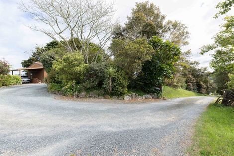 Photo of property in 18 Pataua Road North, Whareora, Whangarei, 0175