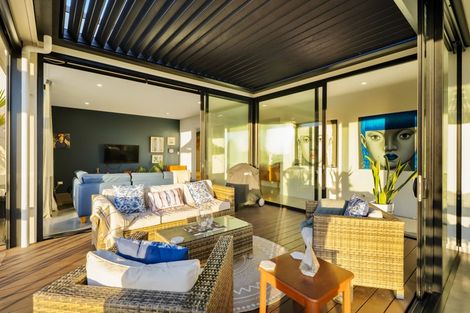 Photo of property in 30 Bayly Road, Moturoa, New Plymouth, 4310