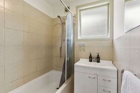 Photo of property in 93 Crawford Avenue, Mangere Bridge, Auckland, 2022