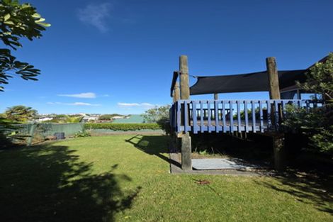 Photo of property in 13 Thompson Road, Bluff Hill, Napier, 4110