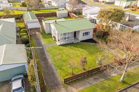 Photo of property in 4 Heretaunga Square, Silverstream, Upper Hutt, 5019