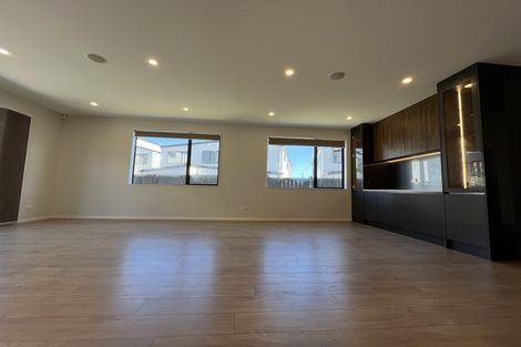 Photo of property in 42 Dromoland Drive, Flat Bush, Auckland, 2019