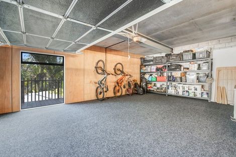 Photo of property in 167 Motutara Road, Muriwai, Waimauku, 0881