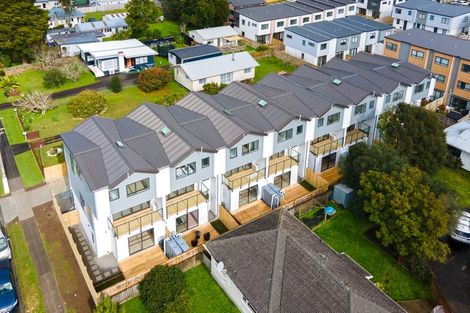 Photo of property in 1/7 Ranui Station Road, Ranui, Auckland, 0612