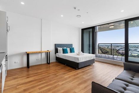 Photo of property in Twin Towers, 811/17 Putney Way, Manukau, Auckland, 2104