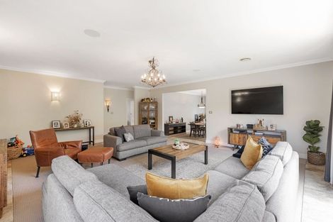 Photo of property in 6 Carlton Avenue, Palmerston North, 4414