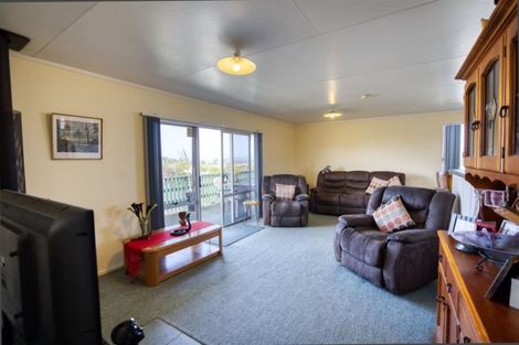 Photo of property in 2 Ngaparaoa Drive, Maketu, 3189