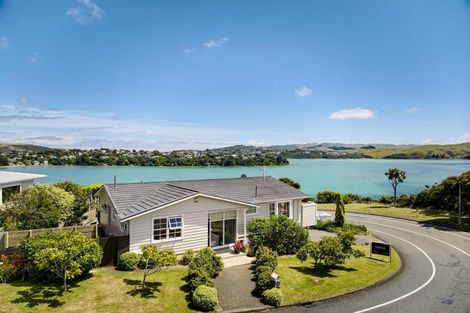Photo of property in 6 Spinnaker Drive, Whitby, Porirua, 5024