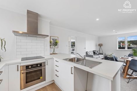 Photo of property in 73 Macandrew Road, South Dunedin, Dunedin, 9012