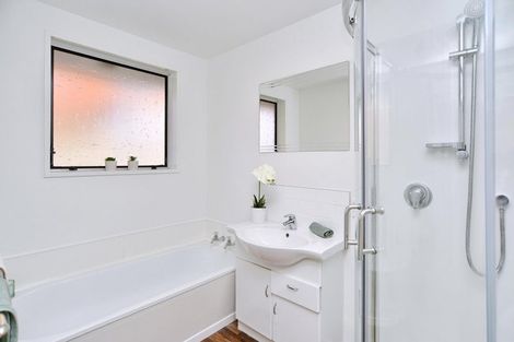 Photo of property in 2/21 Wyatt Place, Russley, Christchurch, 8042