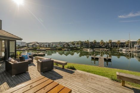 Photo of property in 10 Kelly Place, Whitianga, 3510