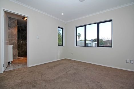 Photo of property in 14 Plunket Avenue, Petone, Lower Hutt, 5012