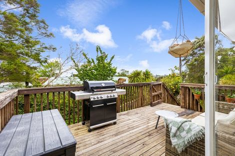 Photo of property in 42 Konini Road, Titirangi, Auckland, 0604