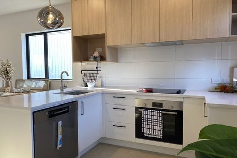 Photo of property in 5/35 Renata Crescent, Te Atatu Peninsula, Auckland, 0610