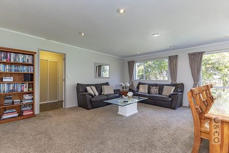 Photo of property in 2246 State Highway 16, Helensville, 0875