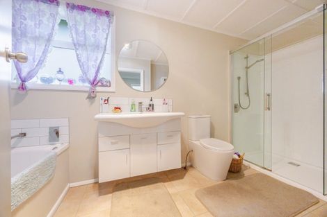 Photo of property in 35 Gaisford Terrace, Waipukurau, 4200