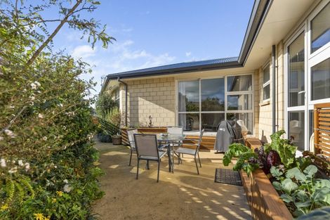 Photo of property in 98 Matai Street, Castlecliff, Whanganui, 4501
