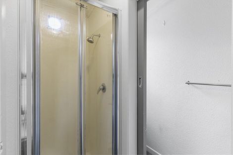 Photo of property in 12/27 Mokoia Road, Birkenhead, Auckland, 0626