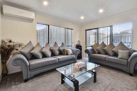 Photo of property in 118b Great South Road, Manurewa, Auckland, 2102